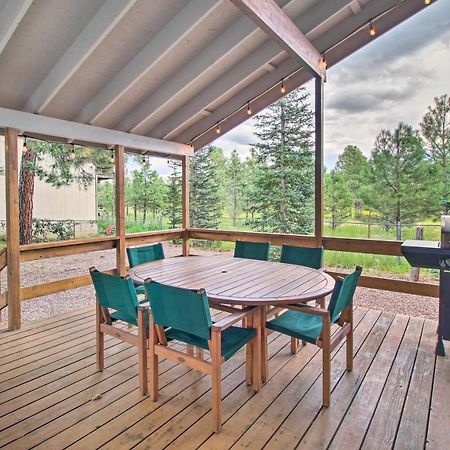 Pinetop Cabin Retreat With Fire Pit And Covered Deck Ngoại thất bức ảnh