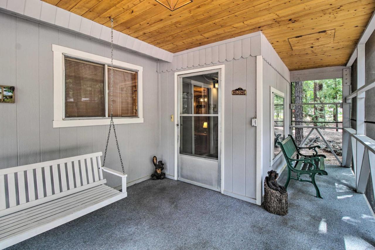 Pinetop Cabin Retreat With Fire Pit And Covered Deck Ngoại thất bức ảnh