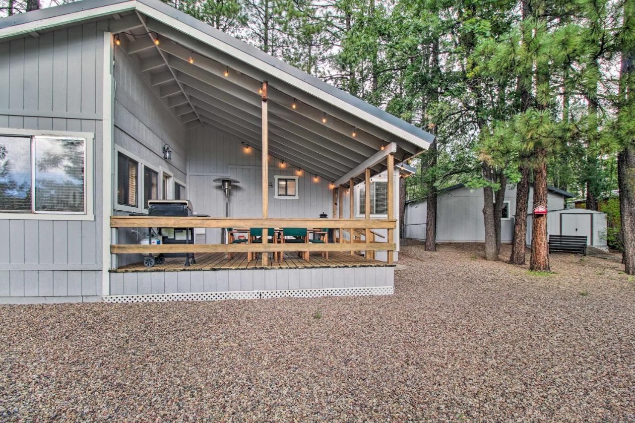 Pinetop Cabin Retreat With Fire Pit And Covered Deck Ngoại thất bức ảnh