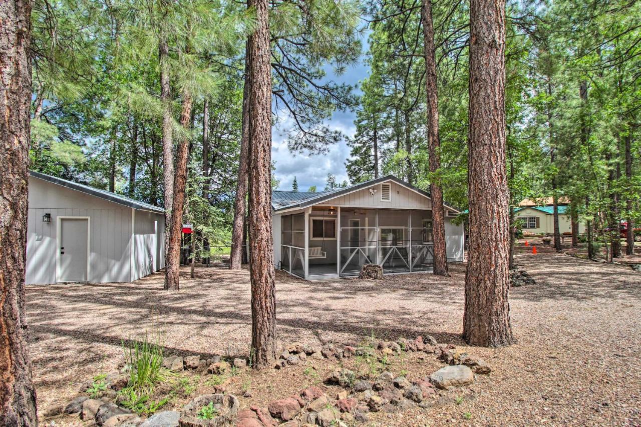 Pinetop Cabin Retreat With Fire Pit And Covered Deck Ngoại thất bức ảnh