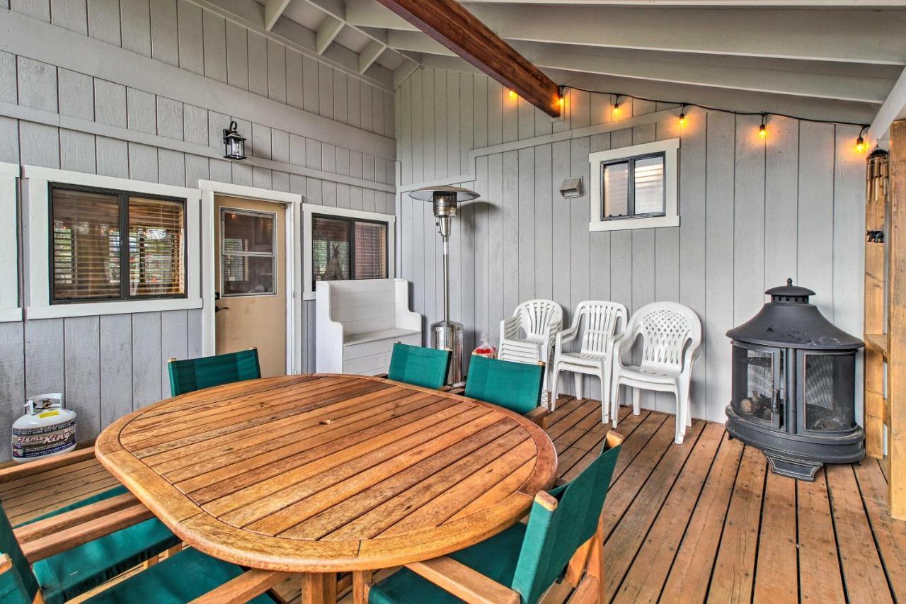 Pinetop Cabin Retreat With Fire Pit And Covered Deck Ngoại thất bức ảnh
